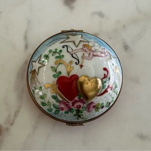 Chamart Limoges Peint Main Valentine Cherub Box